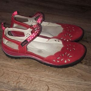 Jambu Red Mary Janes size 9.5M